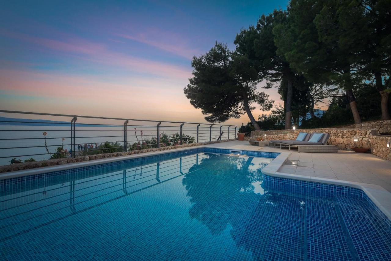 Absolute Beach Villa Омиш Экстерьер фото