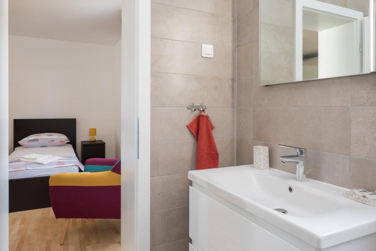 Absolute Beach Villa Омиш Экстерьер фото